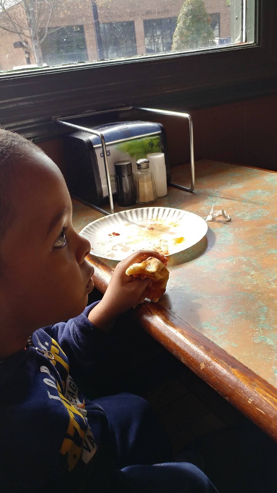 Mamas Pizza Express of Cornelius | restaurant | 19741 S Main St, Cornelius, NC 28031, USA | 7048923305 OR +1 704-892-3305