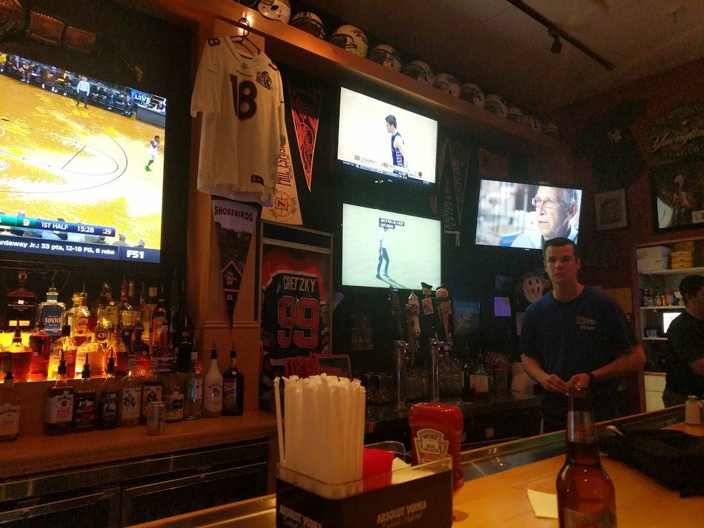 Coachs Corner | restaurant | 100 Purcellville Gateway Dr A, Purcellville, VA 20132, USA | 5404417456 OR +1 540-441-7456