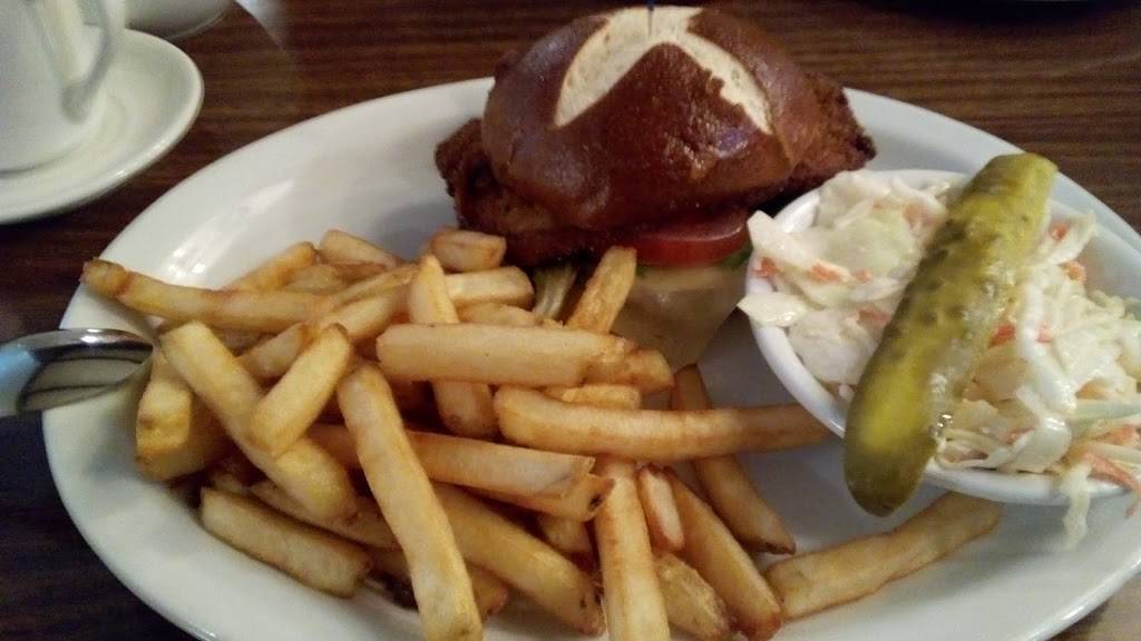 Johnny Pastramis Breakfast & Lunch | restaurant | 569 Lake St, St. Catharines, ON L2N 4J1, Canada | 9059881111 OR +1 905-988-1111