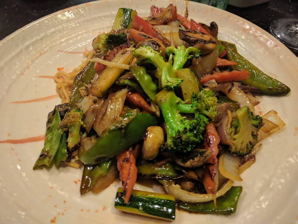 Sawa Hibachi Steakhouse & Sushi Bar | restaurant | 10817 Jog Rd #210, Boynton Beach, FL 33437, USA | 5613759292 OR +1 561-375-9292