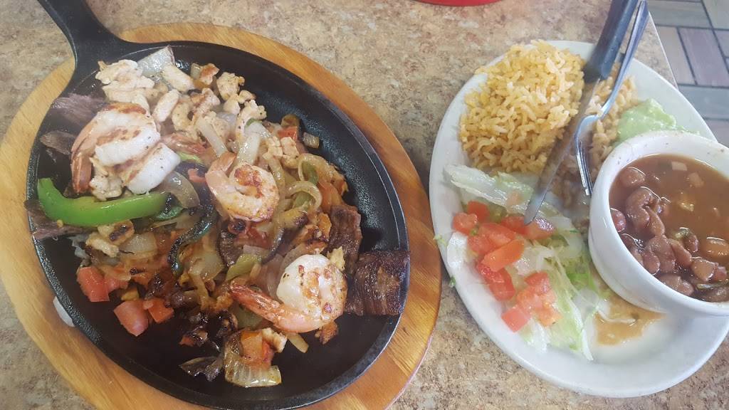 El Gallo De Jalisco | restaurant | 10329 S Padre Island Dr, Corpus Christi, TX 78418, USA | 3619397726 OR +1 361-939-7726