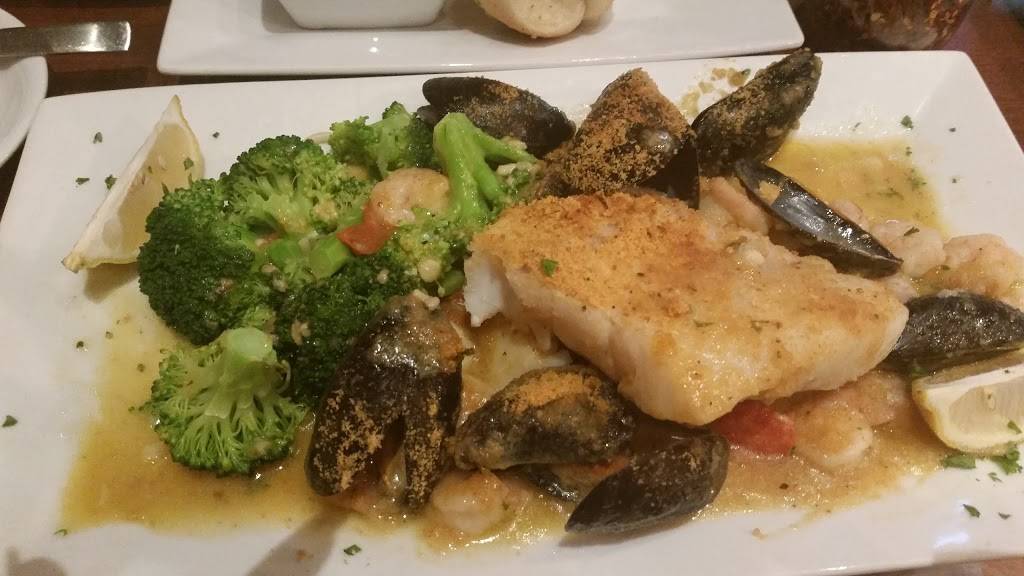 Calda Pizzeria & Restaurant | restaurant | 19 Hicksville Rd, Massapequa, NY 11758, USA | 5168820008 OR +1 516-882-0008