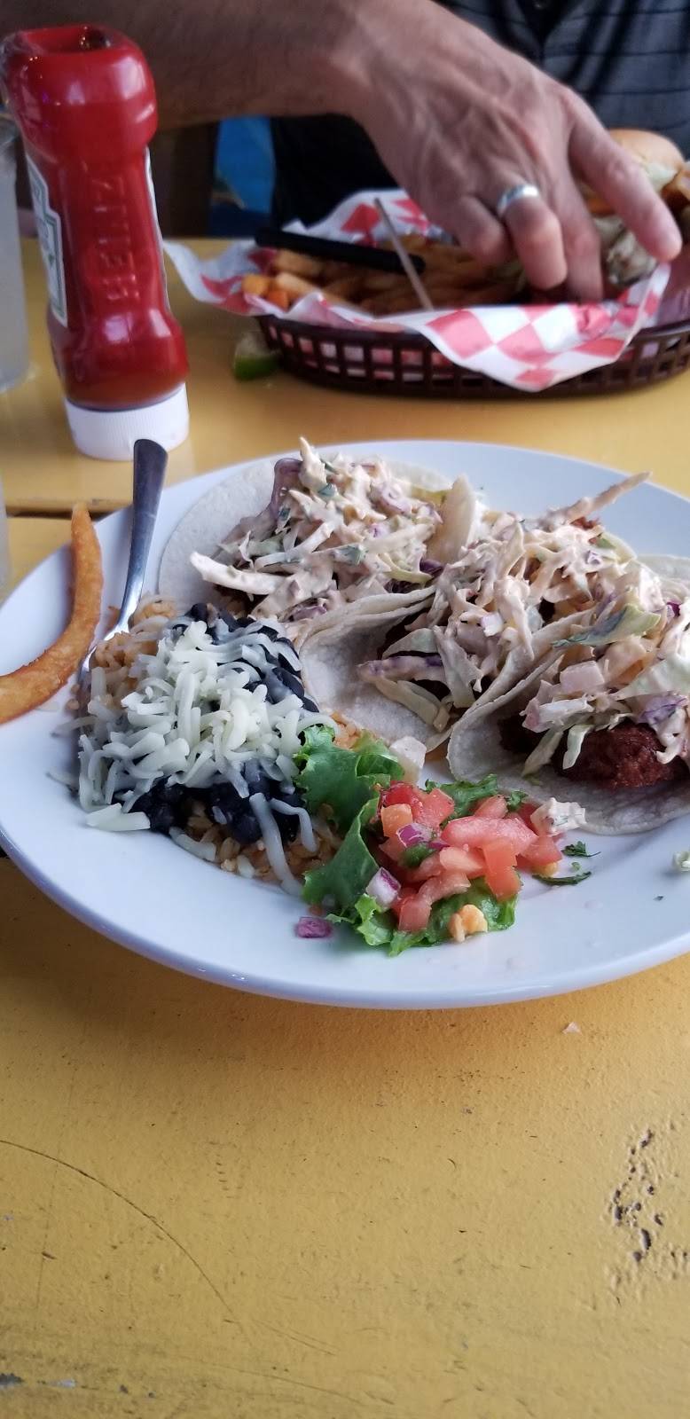 Float Pool & Patio Bar | restaurant | 2828 Seawall Blvd, Galveston, TX 77550, USA | 4097657946 OR +1 409-765-7946