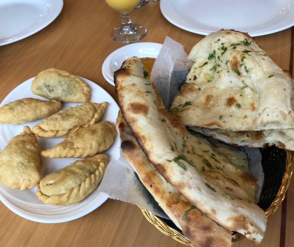 Swad Tandoori | restaurant | 150 State St, New London, CT 06320, USA | 8604391809 OR +1 860-439-1809