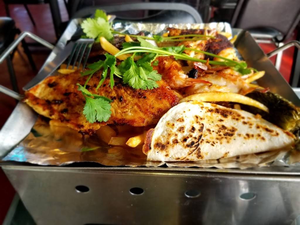 El Tejado | restaurant | 1426 S Soto St, Los Angeles, CA 90023, USA | 3232616661 OR +1 323-261-6661