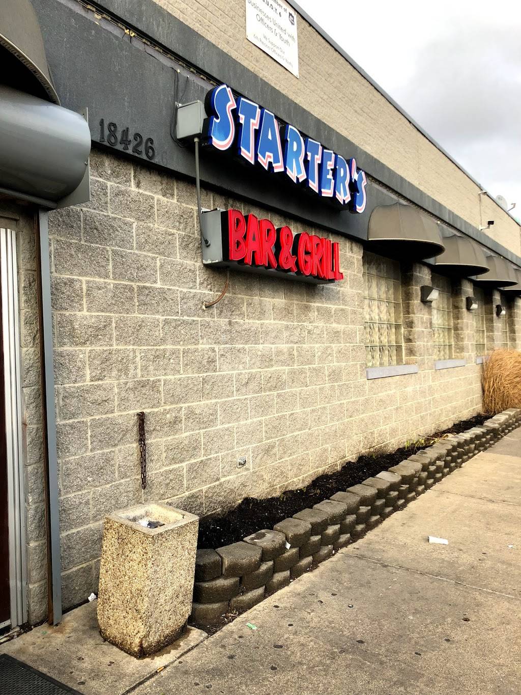 Starters Bar & Grill Plymouth Rd | restaurant | 18426 Plymouth Rd, Detroit, MI 48228, USA | 3138373630 OR +1 313-837-3630