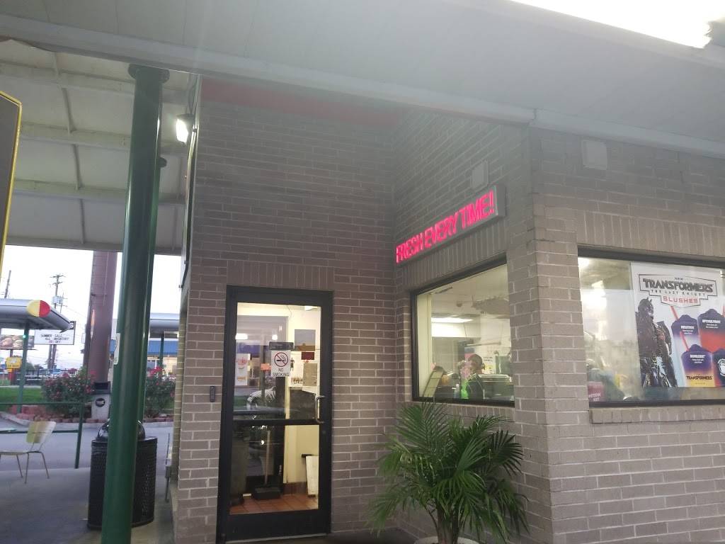 Sonic Drive-In | restaurant | 5722 Kingston Pike, Knoxville, TN 37919, USA | 8654509511 OR +1 865-450-9511