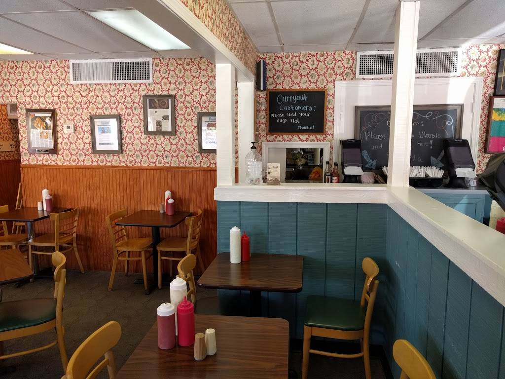 Fishery | restaurant | 3624 Lexington Rd, Louisville, KY 40207, USA | 5028951188 OR +1 502-895-1188