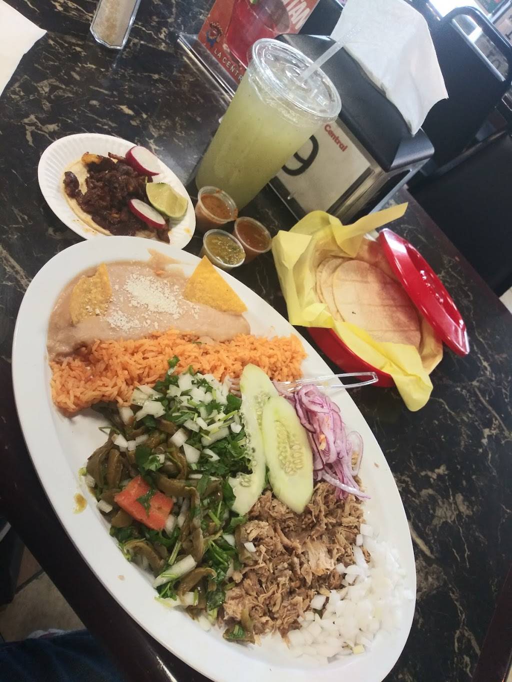 La Central Tienda Mexicana Y Taqueria | bakery | 25626 Pacific Hwy S, Kent, WA 98032, USA | 2538394065 OR +1 253-839-4065