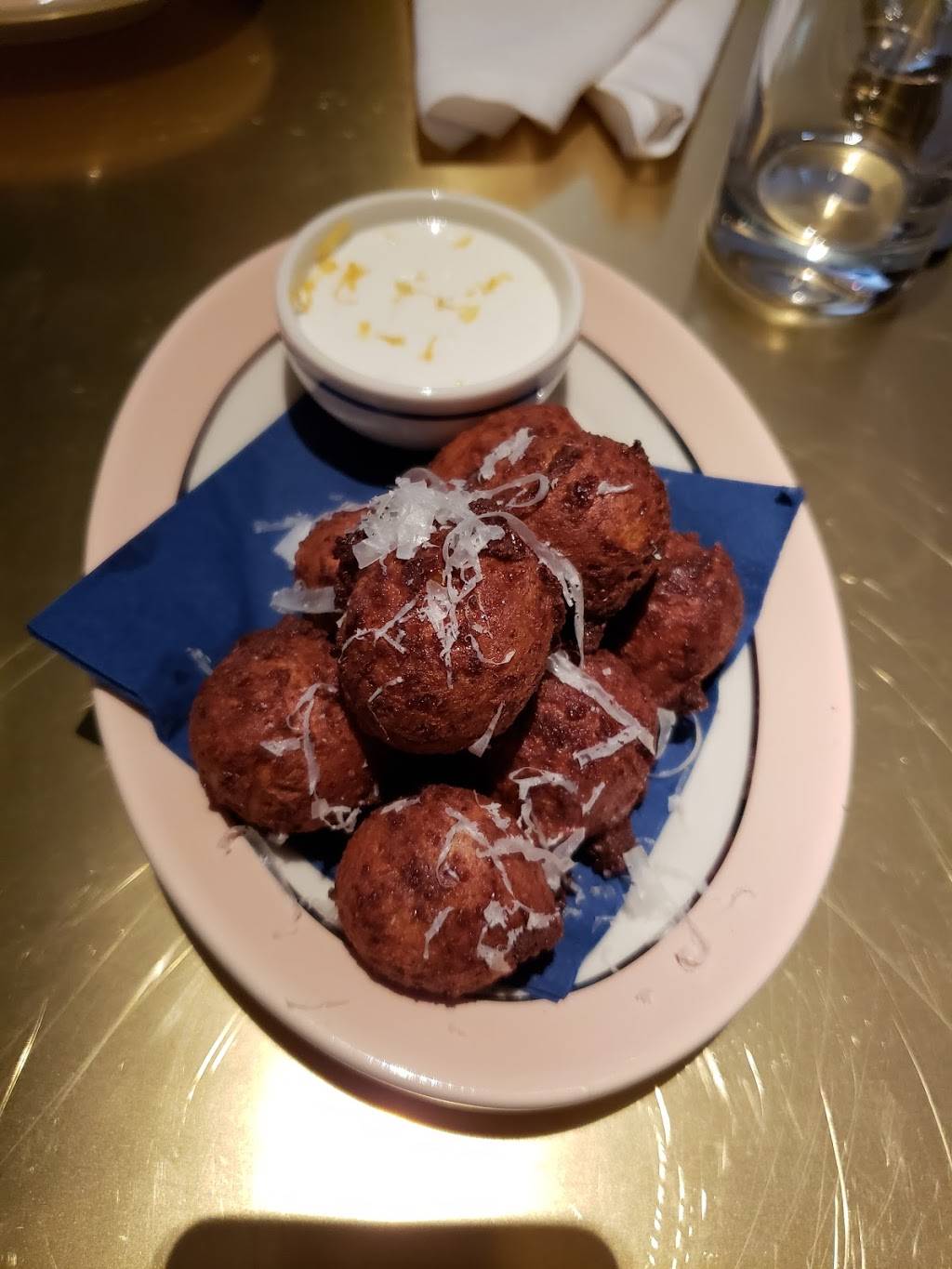 The Charles | restaurant | 1632 Market Center Blvd, Dallas, TX 75207, USA | 4699179000 OR +1 469-917-9000