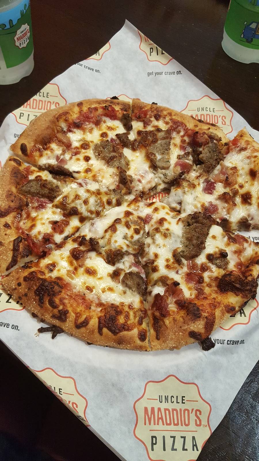 Uncle Maddios Pizza - Waterford | restaurant | 703 N Alafaya Trail, Orlando, FL 32828, USA | 4079142881 OR +1 407-914-2881