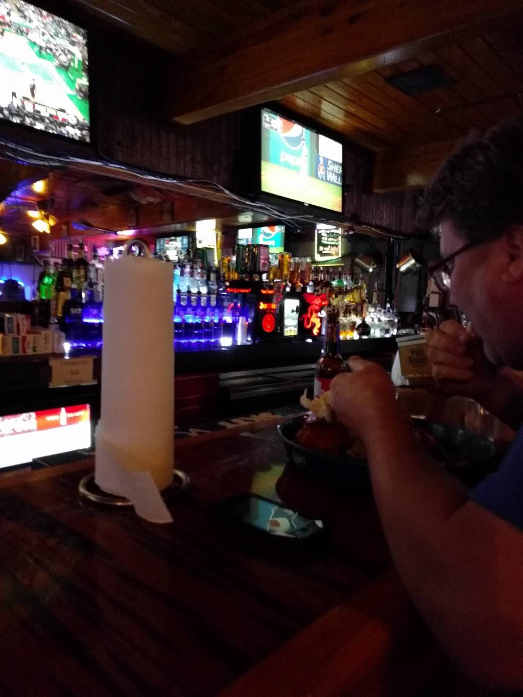 Perrys Sports Bar and Grill | restaurant | 5252 Veterans Memorial Blvd, Metairie, LA 70006, USA | 5044569234 OR +1 504-456-9234