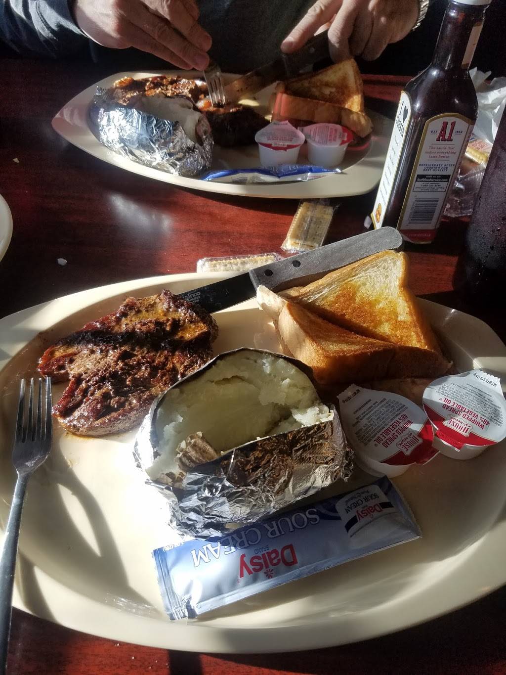 Roosters Pub | restaurant | 131 Harrell St, Pennington Gap, VA 24277, USA | 2765464190 OR +1 276-546-4190