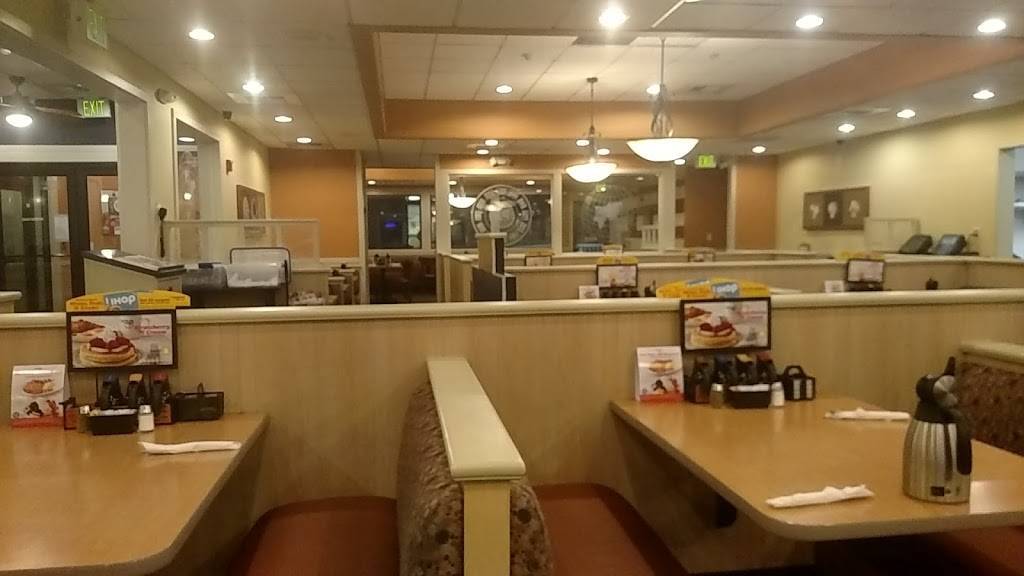 IHOP | restaurant | 12634 W Indore Pl, Littleton, CO 80127, USA | 7209228804 OR +1 720-922-8804