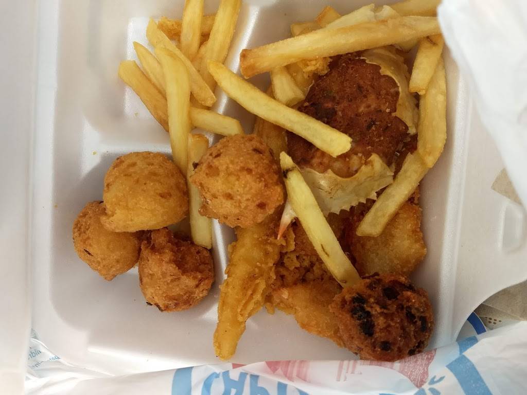 Captain Ds | restaurant | 3439 S Cobb Dr SE, Smyrna, GA 30080, USA | 7704354810 OR +1 770-435-4810