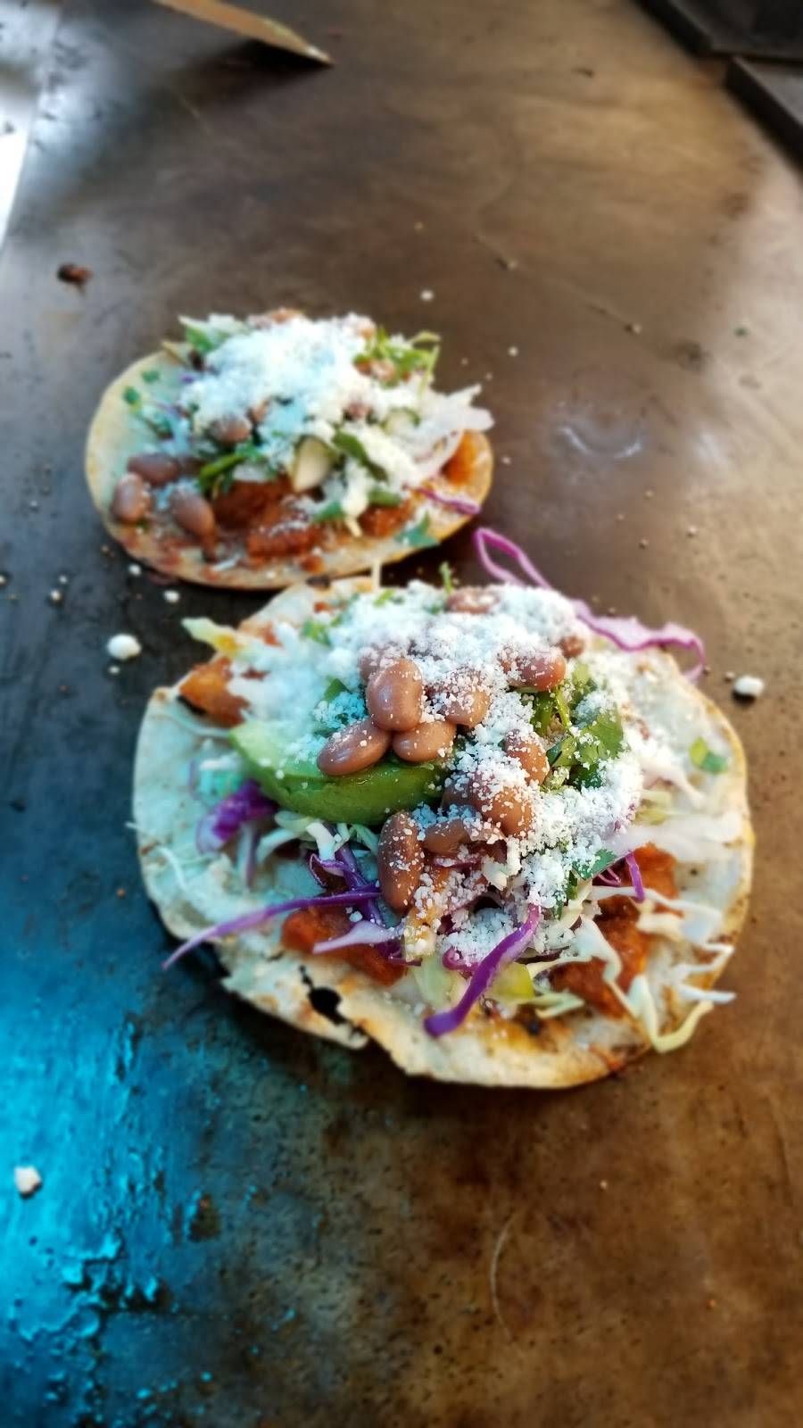 El Uli Mar Y Tierra | restaurant | 12852 Foothill Blvd, Sylmar, CA 91342, USA | 8188267445 OR +1 818-826-7445