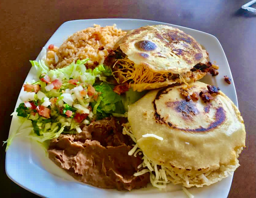 El taco feliz | restaurant | 422 Bandera Rd, San Antonio, TX 78228, USA | 2104550440 OR +1 210-455-0440