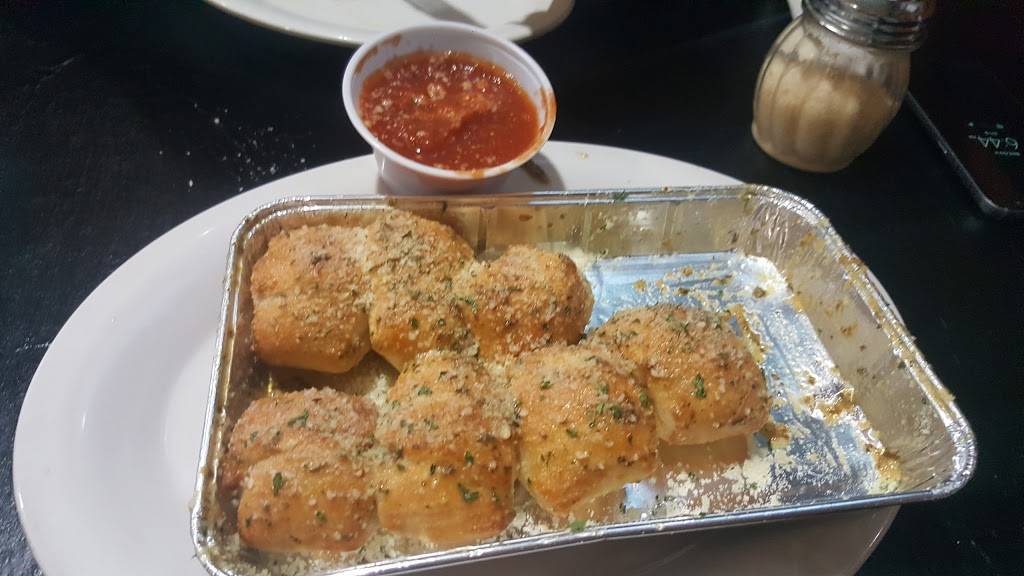 Pizza Hut | restaurant | 12730 Bandera Rd, Helotes, TX 78023, USA | 2106954570 OR +1 210-695-4570