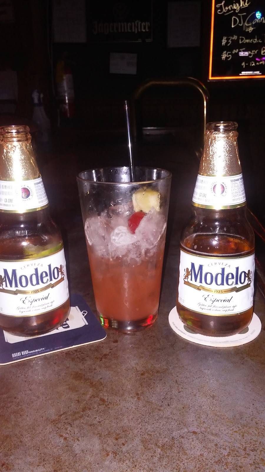 Back Alley Bar & Grill | restaurant | 116 W Wilshire Ave, Fullerton, CA 92832, USA | 7145263032 OR +1 714-526-3032