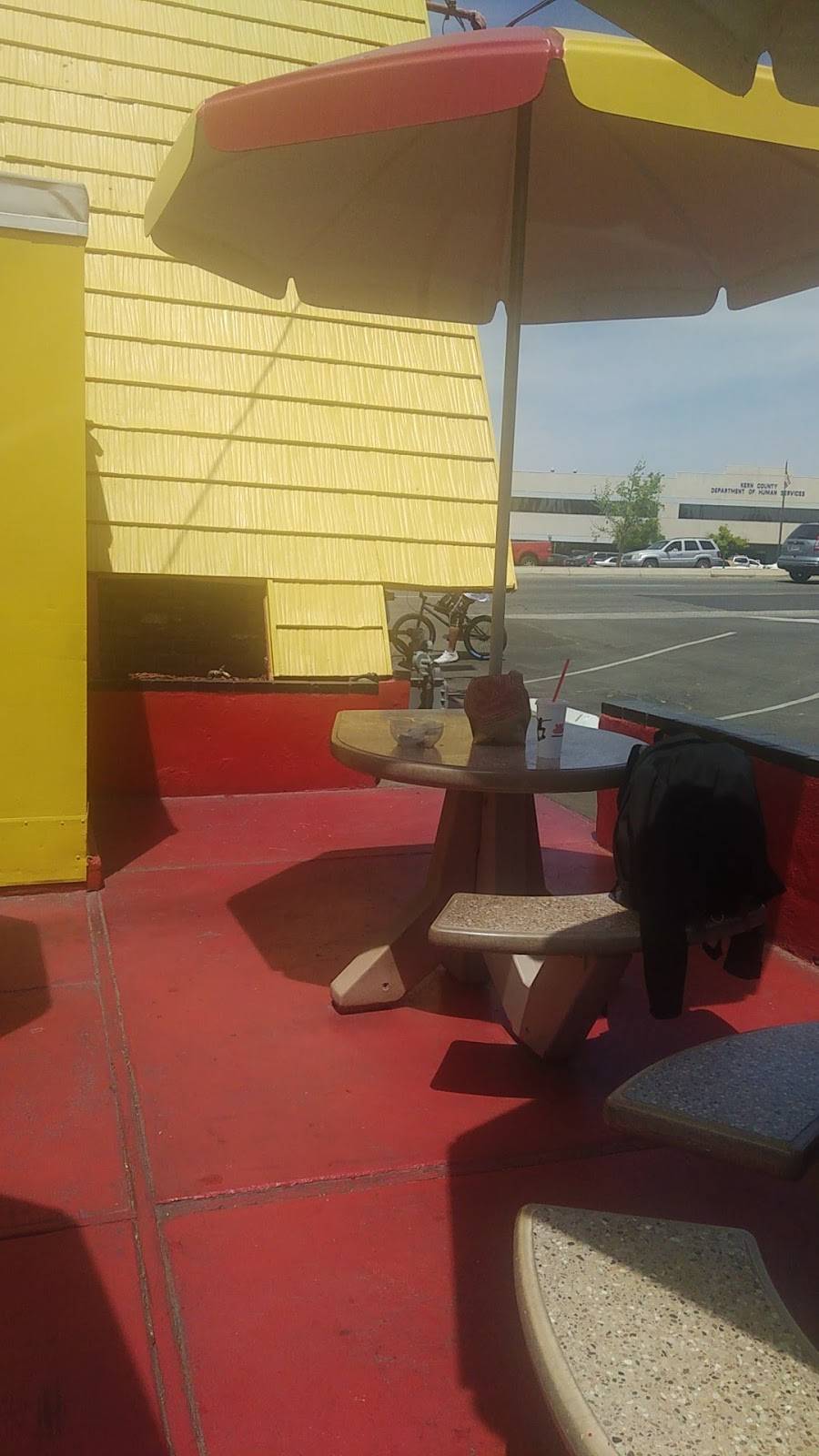 Wienerschnitzel | restaurant | 1130 Union Ave, Bakersfield, CA 93307, USA | 6613253055 OR +1 661-325-3055