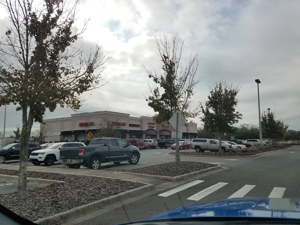 Suncoast Crossing | shopping mall | 3101-3167 Aerial Way, Spring Hill, FL 34604, USA | 8136644800 OR +1 813-664-4800