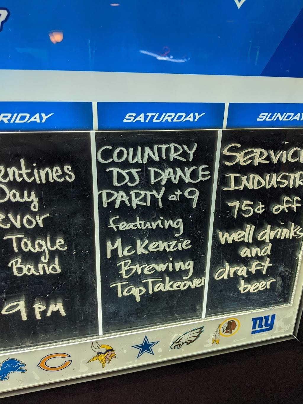 Twisted River Saloon | restaurant | 1444 Main St, Springfield, OR 97477, USA | 5415156656 OR +1 541-515-6656