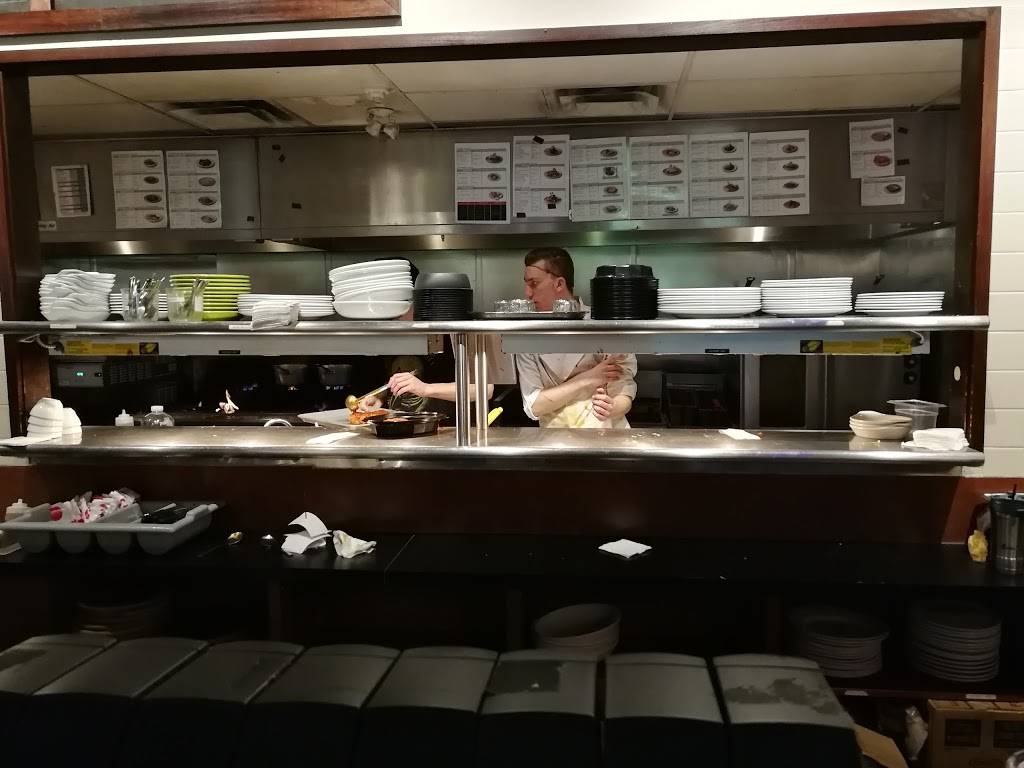 East Side Marios Woodstock | restaurant | 555 Norwich Ave, Woodstock, ON N4V 1C7, Canada | 5195376100 OR +1 519-537-6100