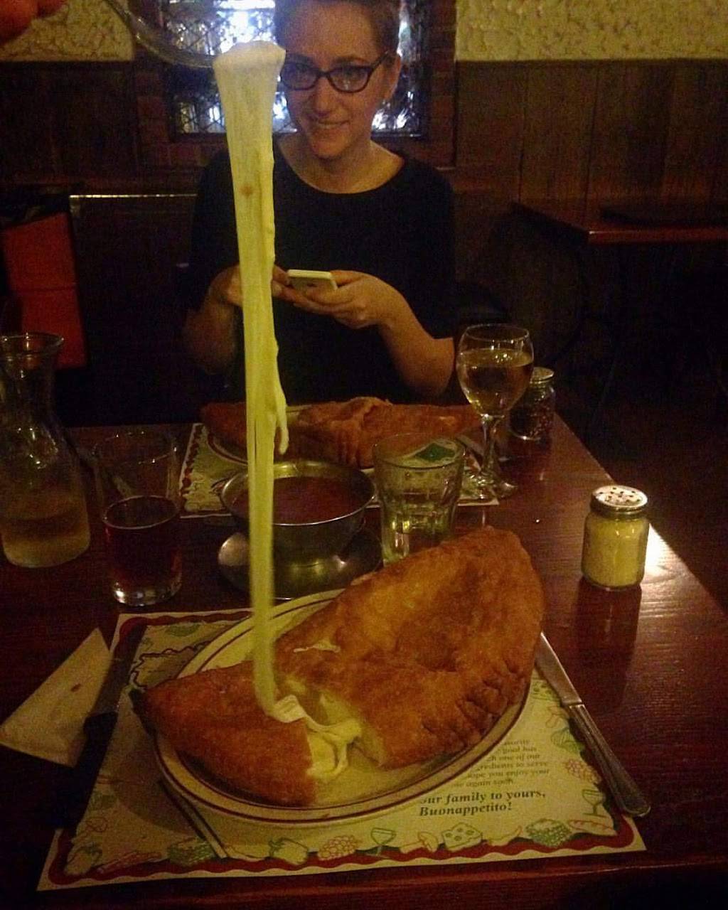 Tonys Famous Italian | restaurant | 458 Southdale Rd E, London, ON N6E 1A3, Canada | 5196852583 OR +1 519-685-2583