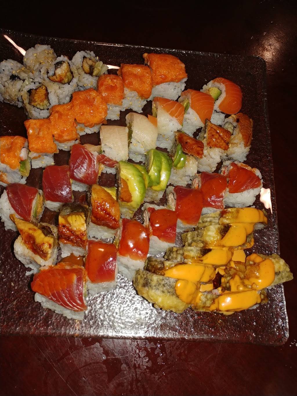 Sushi Palace | restaurant | 1473 Dixwell Ave, Hamden, CT 06514, USA | 2032308875 OR +1 203-230-8875