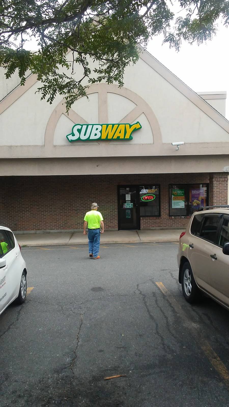 Subway | restaurant | 836 Pleasant St, New Bedford, MA 02740, USA | 5089994670 OR +1 508-999-4670