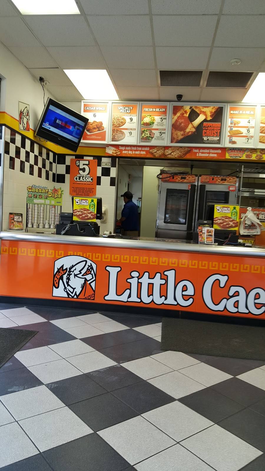 Little Caesars Pizza | restaurant | 14526 7th St, Dade City, FL 33523, USA | 3524374877 OR +1 352-437-4877