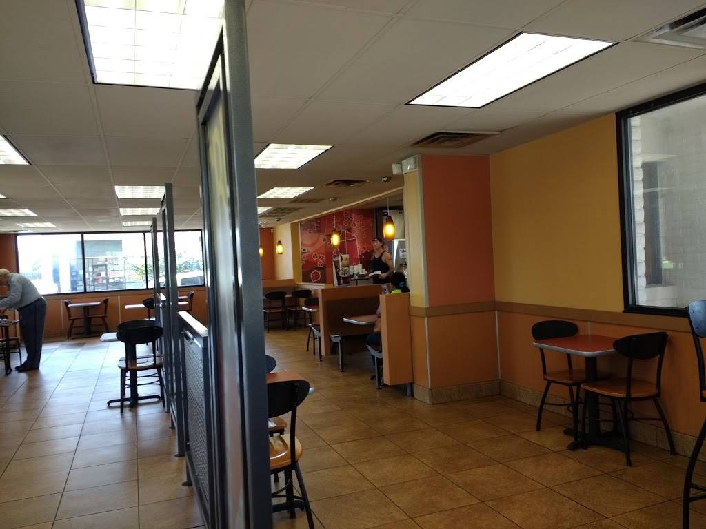 Jack in the Box | restaurant | 14555 Falling Creek Dr, Houston, TX 77014, USA | 2814446774 OR +1 281-444-6774