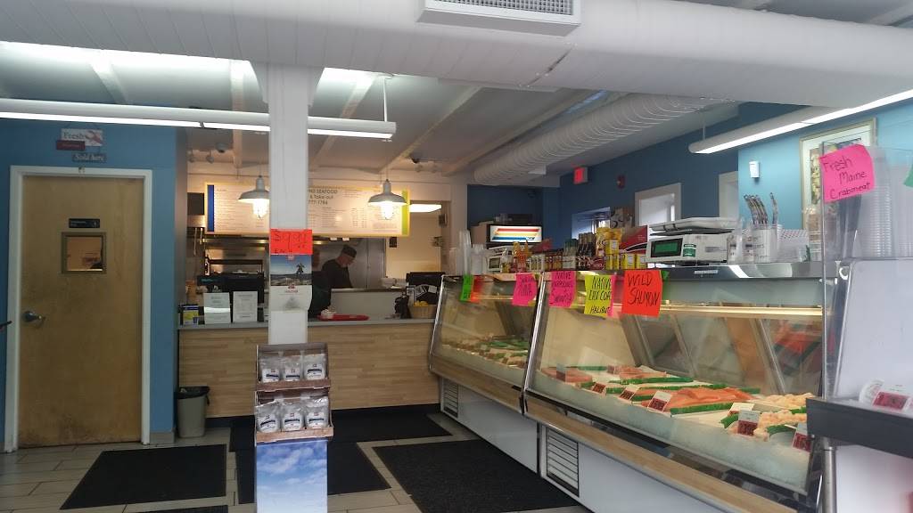 Fresh Pond Seafood Market & Takeout | restaurant | 75 Summer St, Arlington, MA 02474, USA | 7817771784 OR +1 781-777-1784