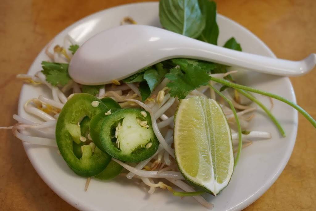 Maiku Sushi and Pho | restaurant | 1611 Penn Ave, Pittsburgh, PA 15222, USA | 4122818888 OR +1 412-281-8888