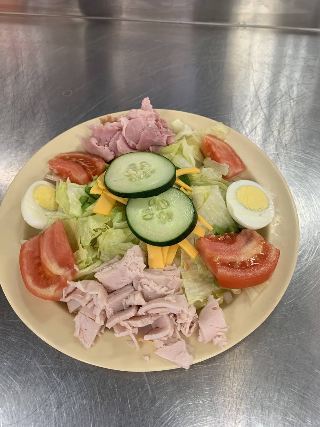 Angie’s Cafe | restaurant | suite 10, 2781 Jefferson Centre Way #10, Jeffersonville, IN 47130, USA | 8129200831 OR +1 812-920-0831