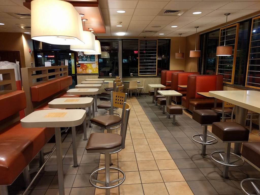 McDonalds | cafe | 23545 NE Novelty Hill Rd, Redmond, WA 98053, USA | 4258364509 OR +1 425-836-4509