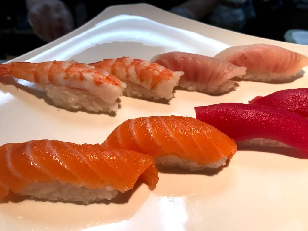 Maguro Sushi House | restaurant | 92 E Main St, Ramsey, NJ 07446, USA | 2013274888 OR +1 201-327-4888
