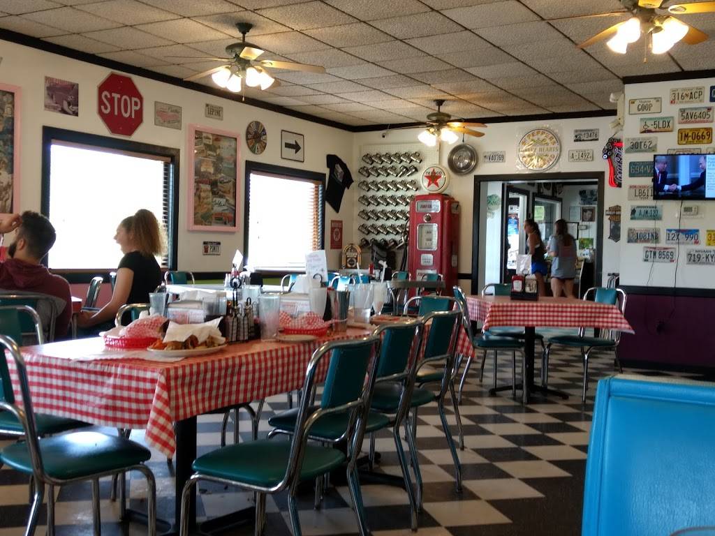 The Pink Cadillac Diner | restaurant | 4347 S Lee Hwy, Natural Bridge, VA 24578, USA | 5402912378 OR +1 540-291-2378