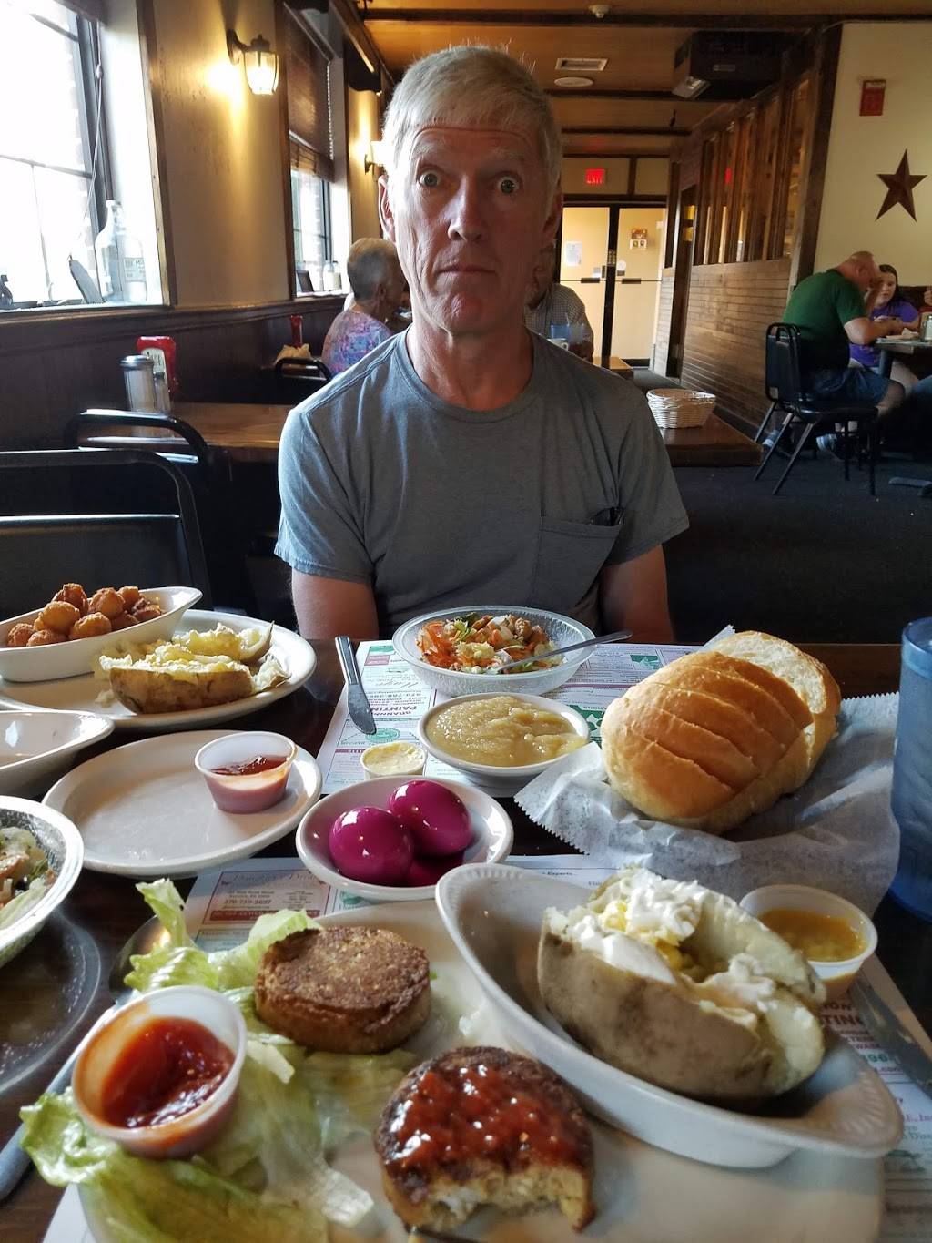 Morris Family Restaurant | restaurant | 6305 Columbia Blvd, Bloomsburg, PA 17815, USA | 5707845651 OR +1 570-784-5651