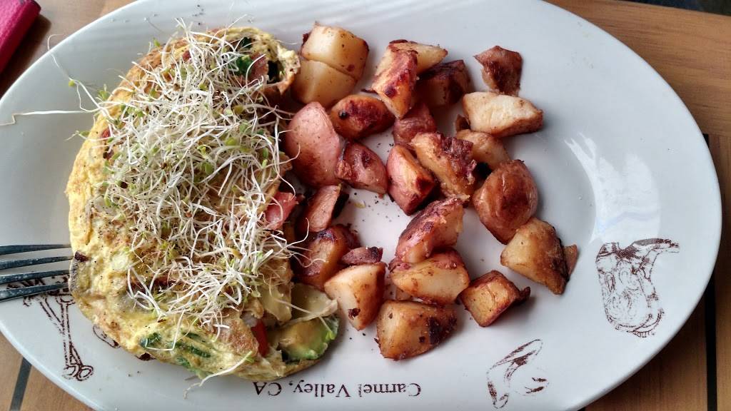 Wagon Wheel Restaurant | restaurant | 7156 Carmel Valley Rd, Carmel-By-The-Sea, CA 93923, USA | 8316248878 OR +1 831-624-8878