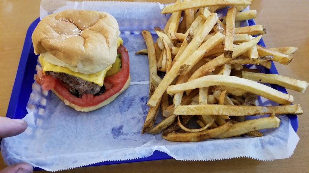 Beach Burgers & BBQ | restaurant | 13088 Ocean Hwy #3, Pawleys Island, SC 29585, USA | 8439793333 OR +1 843-979-3333