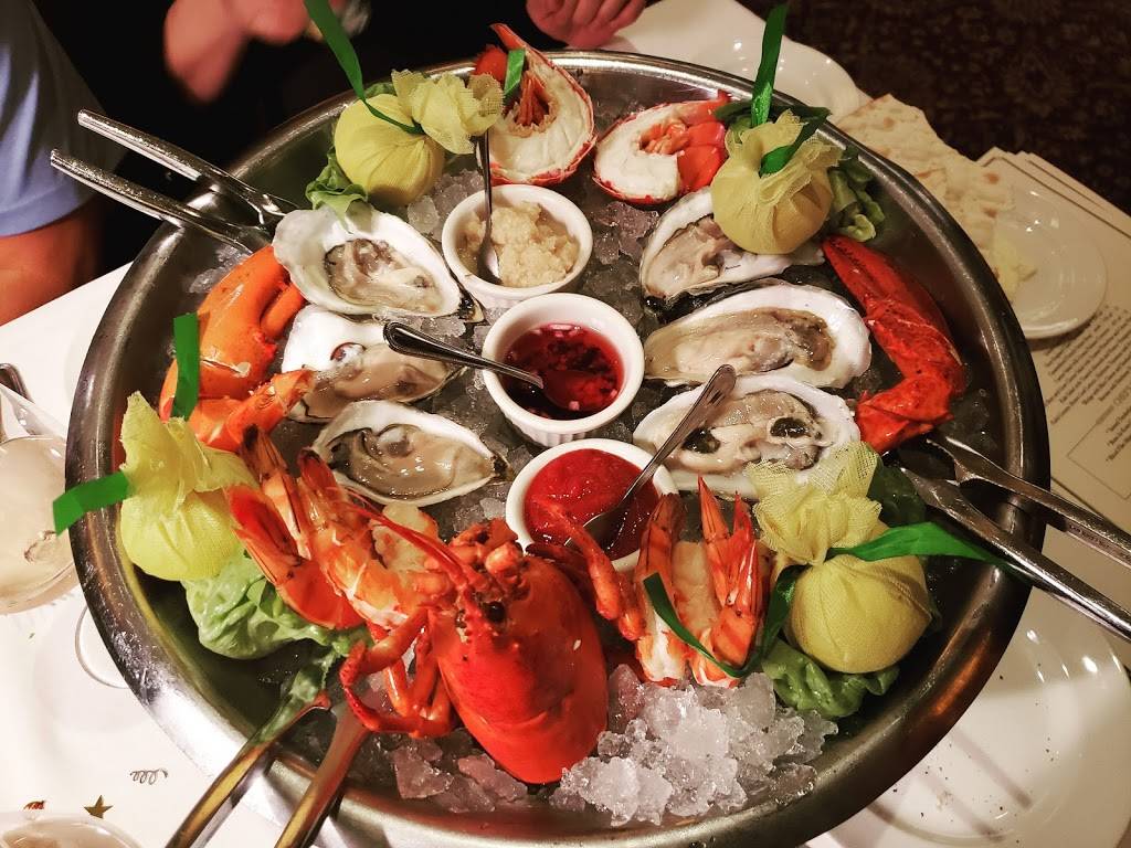 The Capital Grille | restaurant | 630 Old Country Rd, Garden City, NY 11530, USA | 5167461675 OR +1 516-746-1675