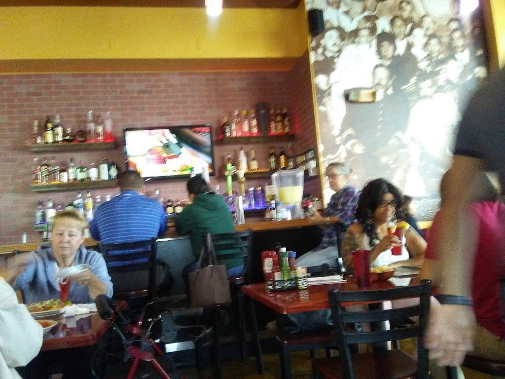 Taco Giro Mexican Grill | restaurant | 2097 E Fry Blvd, Sierra Vista, AZ 85635, USA | 5204585210 OR +1 520-458-5210