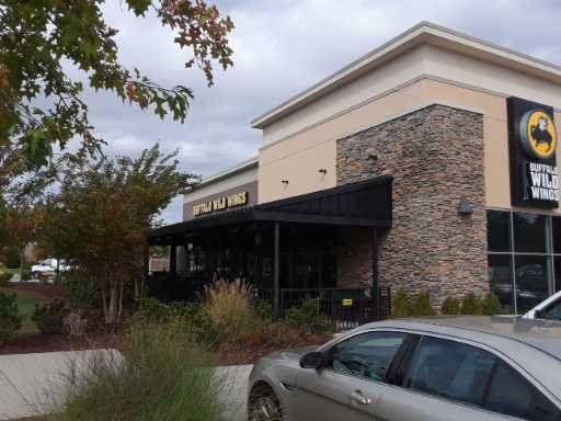 Buffalo Wild Wings | restaurant | 121 Grand Hill Pl, Holly Springs, NC 27540, USA | 9195770407 OR +1 919-577-0407