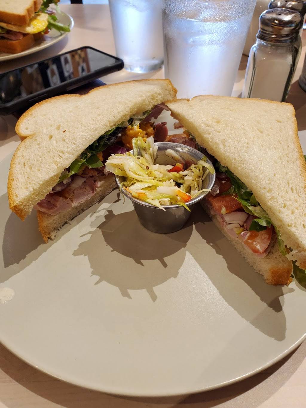 116 Farmstead Market & Table | restaurant | 116 S Main St, Luther, OK 73054, USA | 4052346042 OR +1 405-234-6042