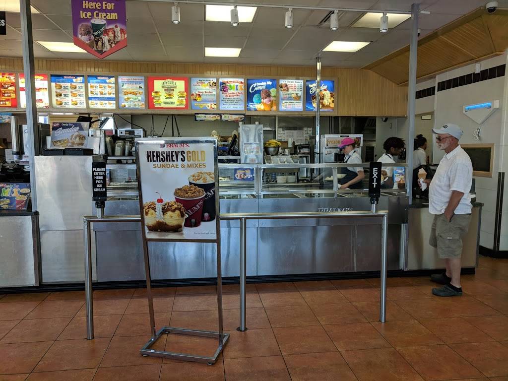 Braums Ice Cream & Burger Restaurant | restaurant | 4435 NW Cache Rd, Lawton, OK 73505, USA | 5803535098 OR +1 580-353-5098