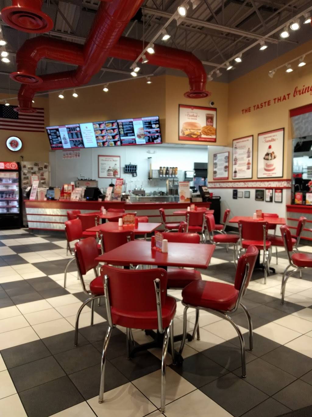 Freddys Frozen Custard & Steakburgers | restaurant | 270 Falls Boulevard, Bristol, VA 24201, USA | 2766443340 OR +1 276-644-3340