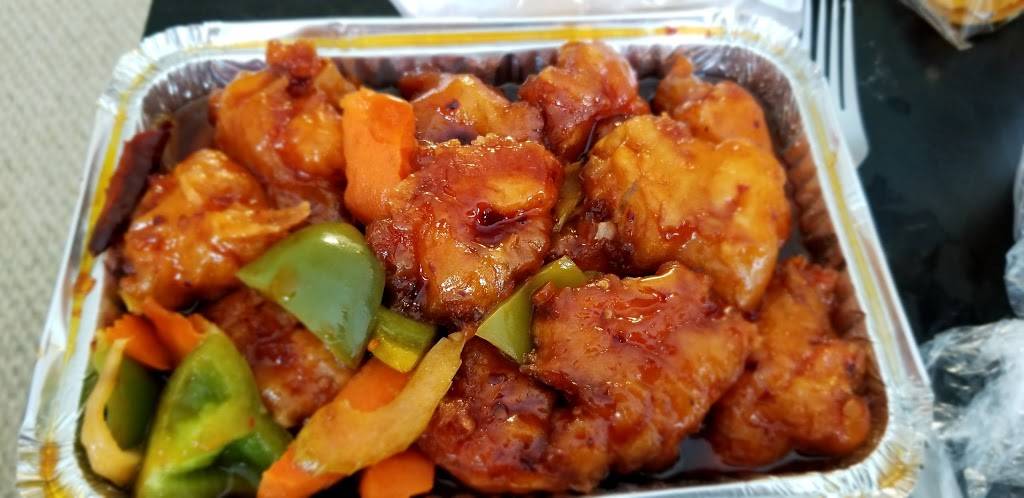 Lees | restaurant | 360 Dorset St, South Burlington, VT 05403, USA | 8026573218 OR +1 802-657-3218