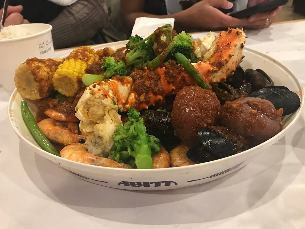 Smashin Crab | restaurant | 700 E Sonterra Blvd #1117, San Antonio, TX 78258, USA | 2104023337 OR +1 210-402-3337