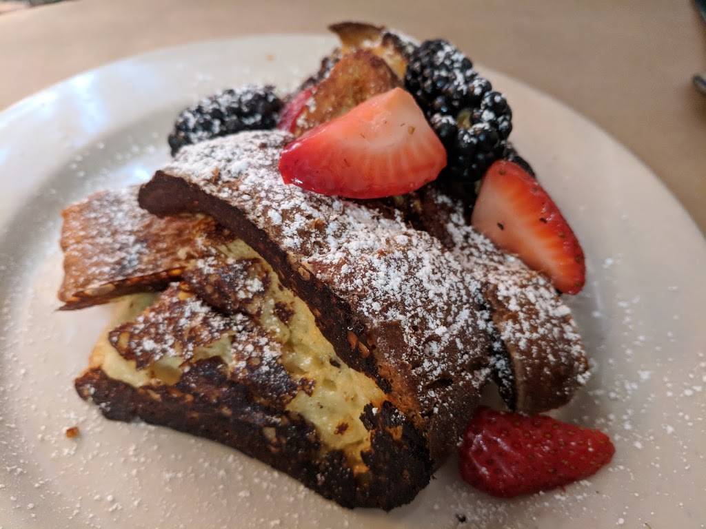 Palmers Village Café | cafe | 223 Mallery St, St Simons, GA 31522, USA | 9126345515 OR +1 912-634-5515